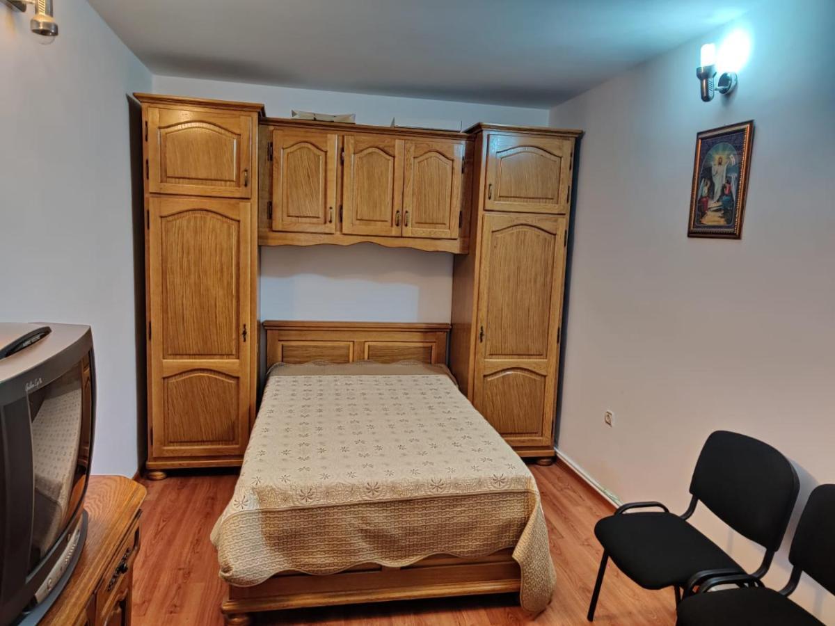 Appartement Cazare Buzău Extérieur photo