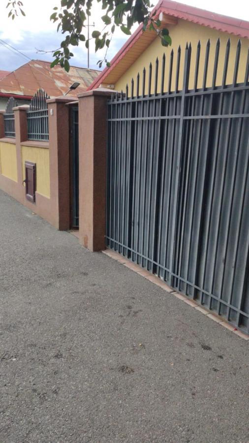 Appartement Cazare Buzău Extérieur photo